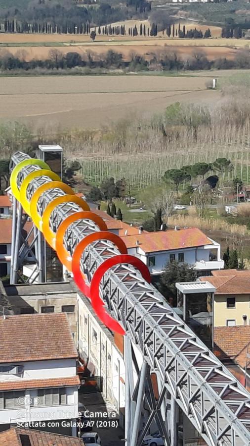 Il Paradiso Sopra Le Nuvole Peccioli 外观 照片