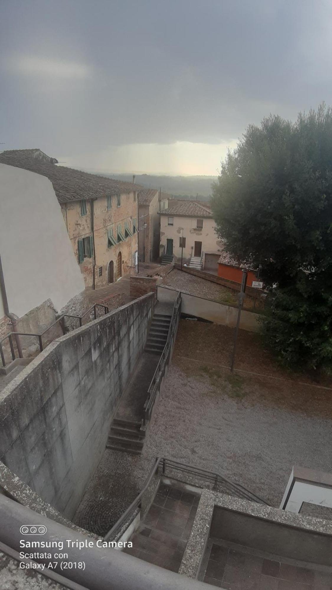 Il Paradiso Sopra Le Nuvole Peccioli 客房 照片